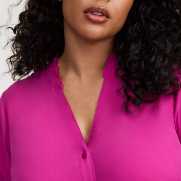 Torrid Georgette Button-Down Blouse in Vivid Viola (Berry) Size 2 - Picture 6 of 13